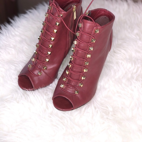 Booties size 8 - Picture 6 of 6